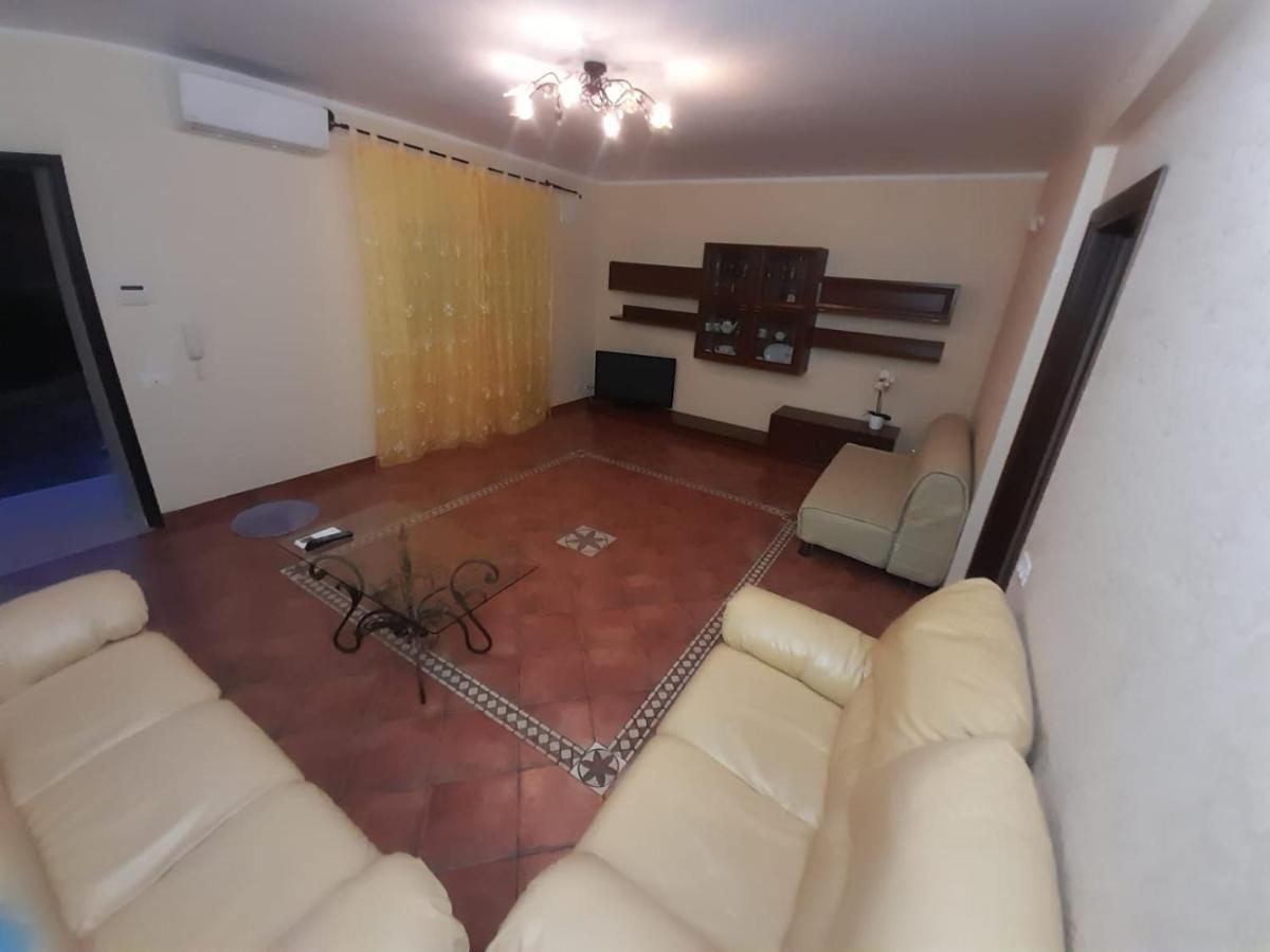 Principessa E Ranocchio Apartment กุสโตนาชี ภายนอก รูปภาพ