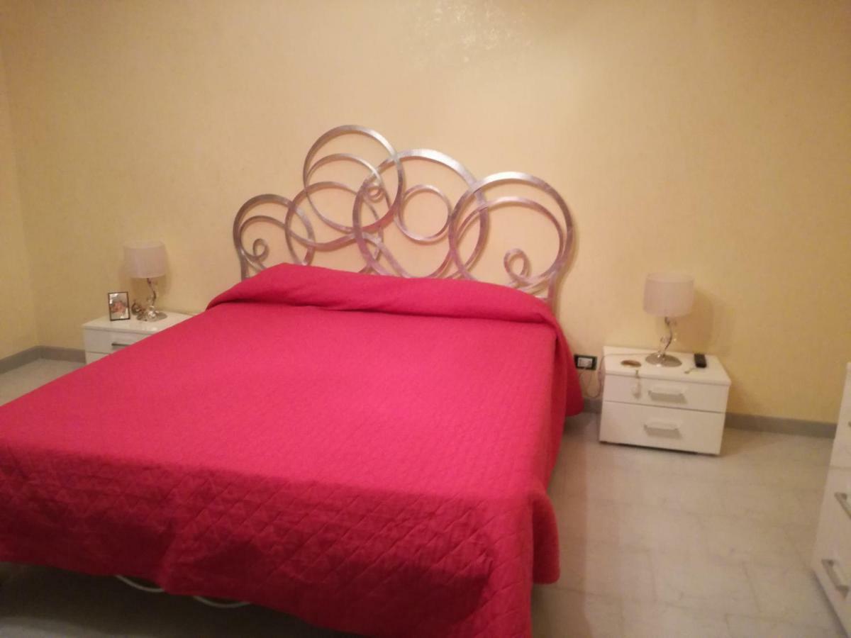Principessa E Ranocchio Apartment กุสโตนาชี ภายนอก รูปภาพ